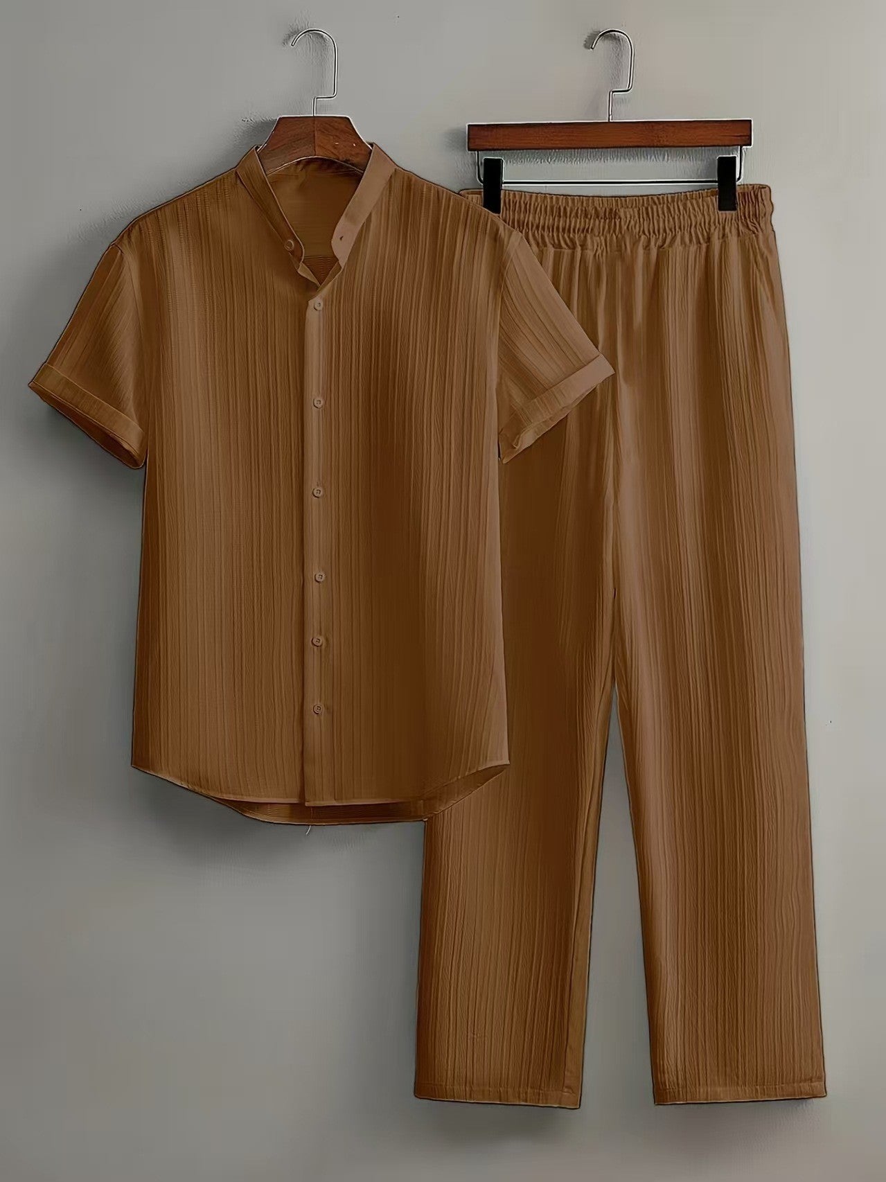 Mens Multi-Color Bamboo-Texture Wrinkle-Finish Short-Sleeve Shirt And Pants Set